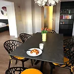 Apartment Komfort-apartment - 93m2 - Zentral - Nähe Stadtpark *