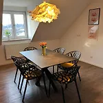Apartment Komfort-apartment - 93m2 - Zentral - Nähe Stadtpark *