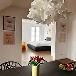 Apartment Komfort-apartment - 93m2 - Zentral - Nähe Stadtpark *