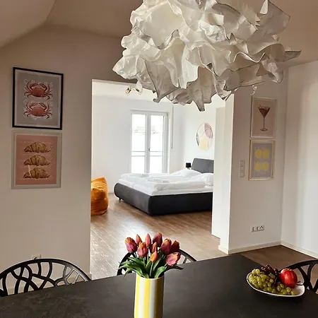 Apartment Komfort-apartment - 93m2 - Zentral - Nähe Stadtpark *