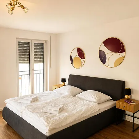 Apartment Komfort-apartment - 93m2 - Zentral - Nähe Stadtpark