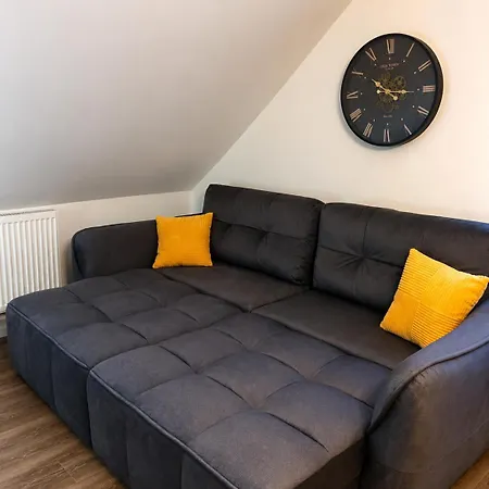 Apartment Komfort-apartment - 93m2 - Zentral - Nähe Stadtpark *