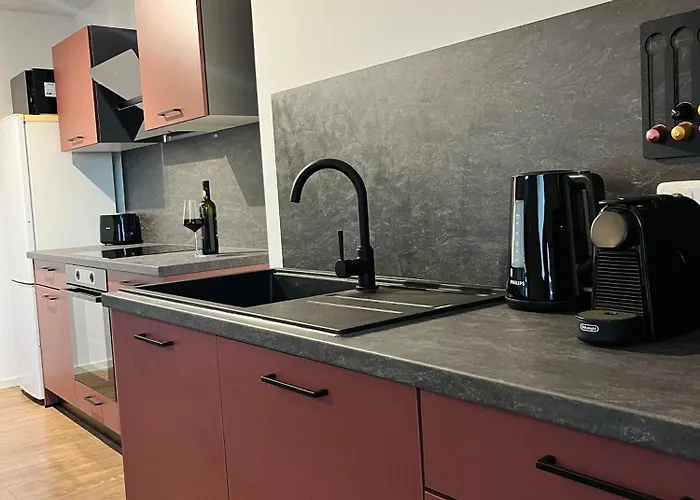 Apartment Komfort-apartment - 93m2 - Zentral - Naehe Stadtpark *