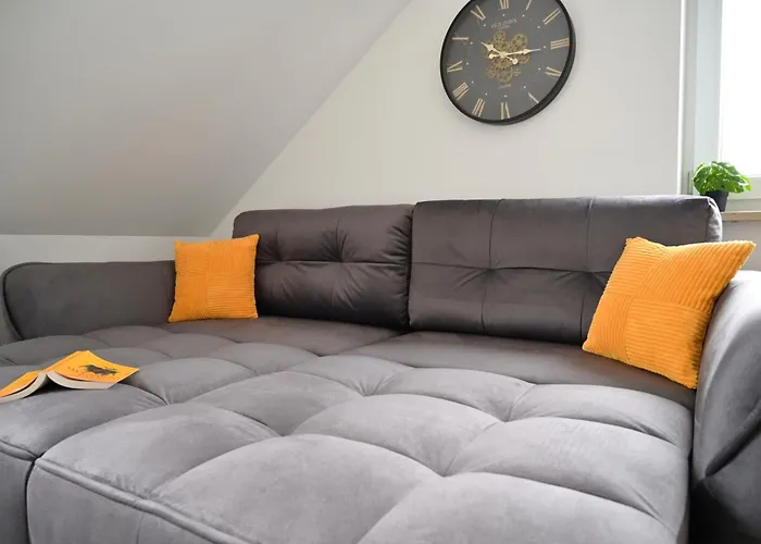 Apartment Komfort-apartment - 93m2 - Zentral - Naehe Stadtpark *