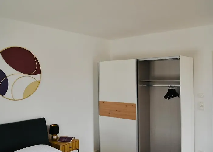 Apartment Komfort-apartment - 93m2 - Zentral - Naehe Stadtpark *