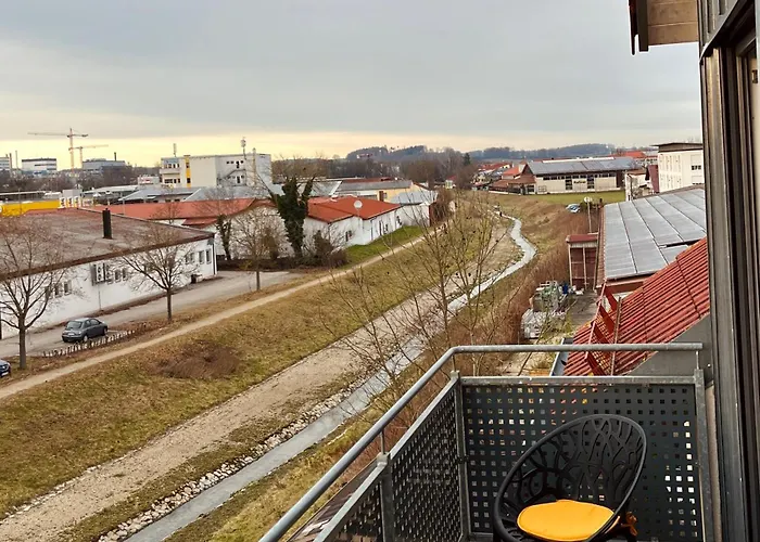 Apartment Komfort-apartment - 93m2 - Zentral - Naehe Stadtpark *